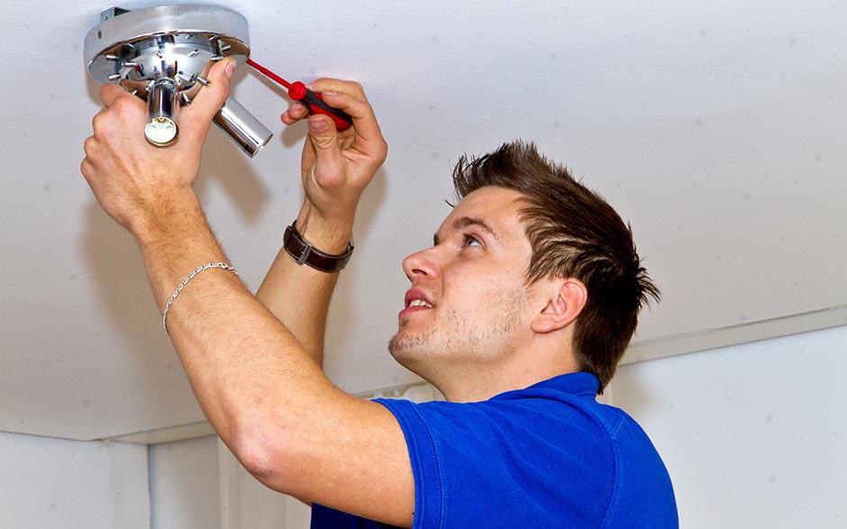 travail électricien Chelles